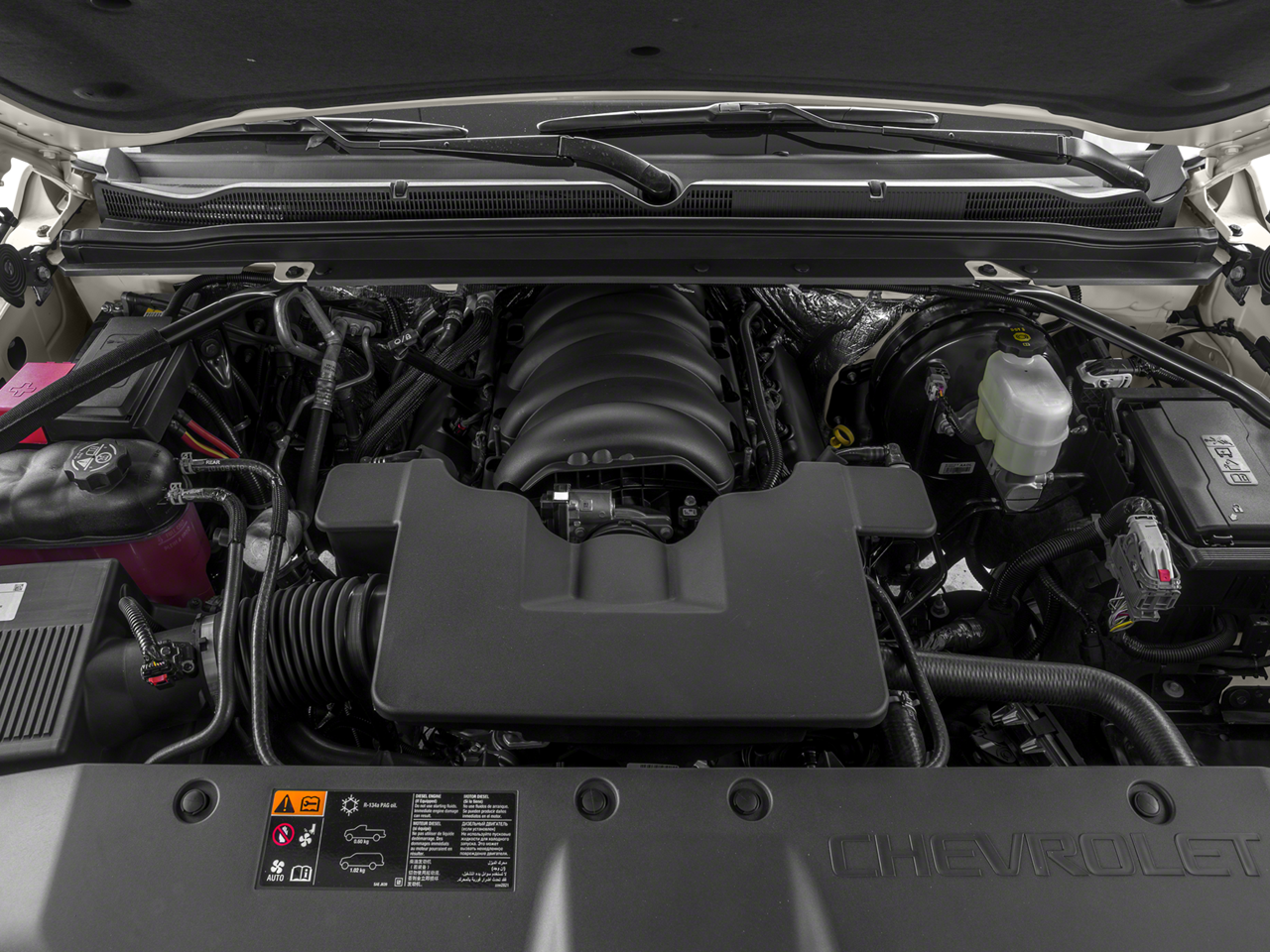 2017 Chevrolet Suburban LT - Photo 17