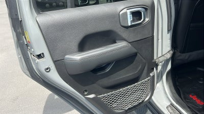 2022 Jeep Wrangler Unlimited Sahara Altitude