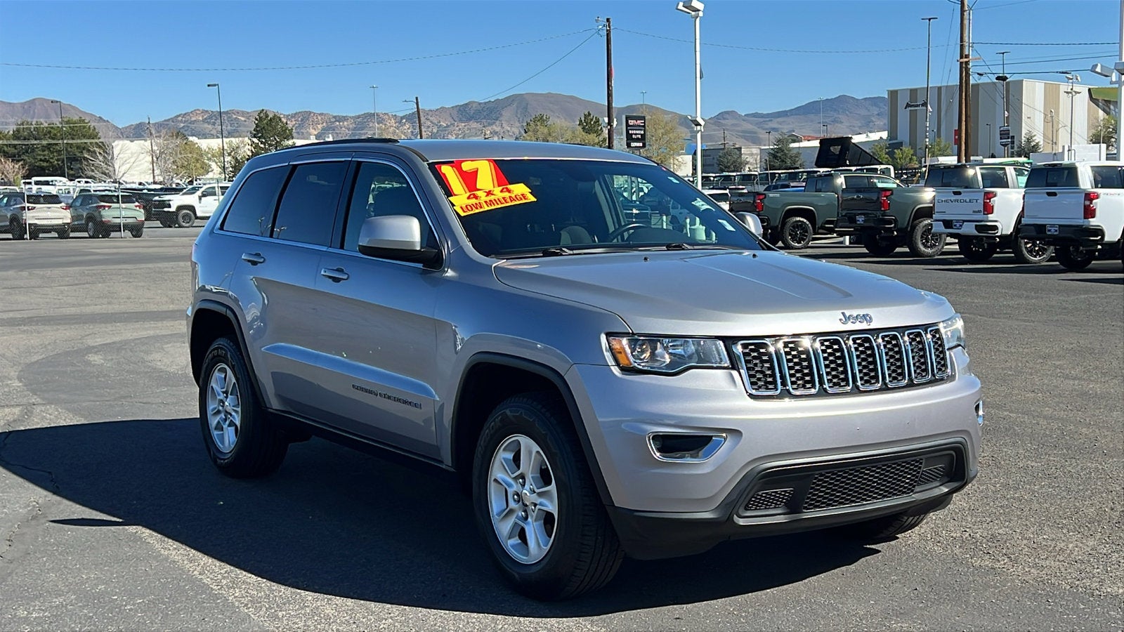 2017 Jeep Grand Cherokee Laredo