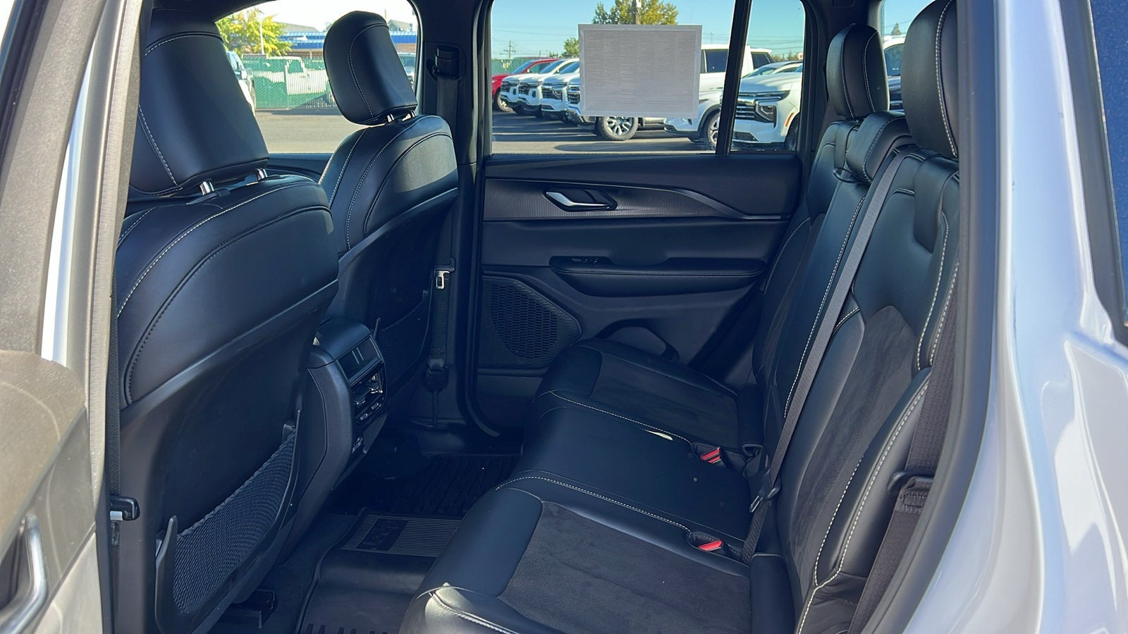 2023 Jeep Grand Cherokee Altitude 4x4