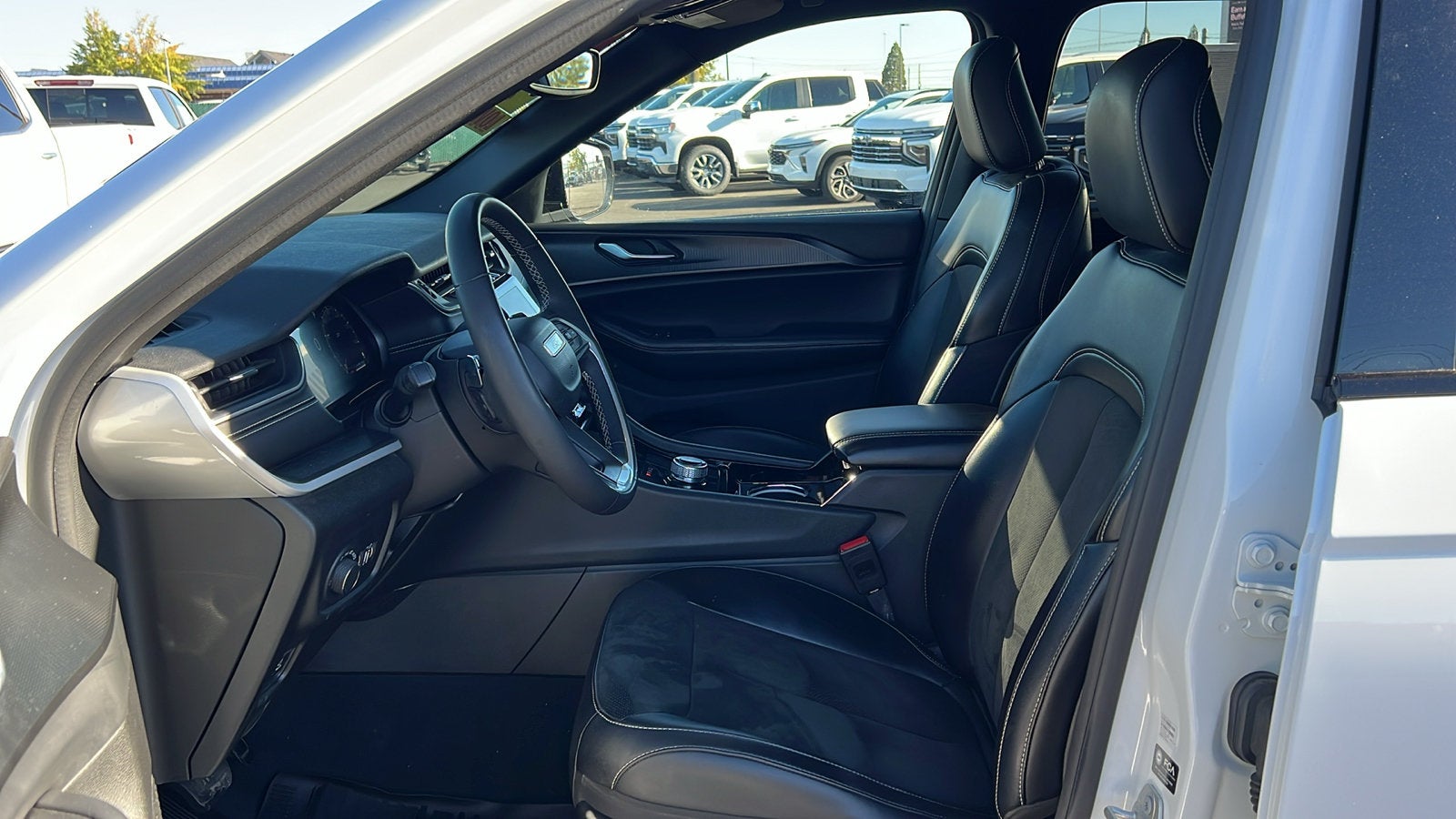 2023 Jeep Grand Cherokee Altitude 4x4