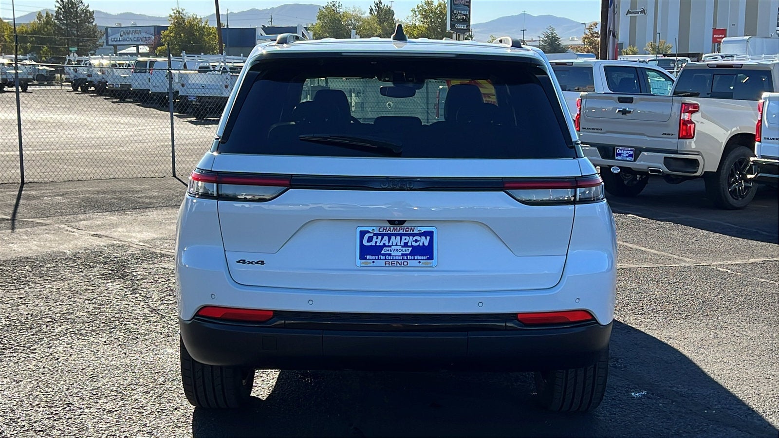 2023 Jeep Grand Cherokee Altitude 4x4