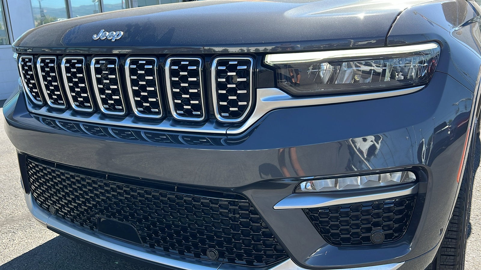 2025 Jeep Grand Cherokee Summit