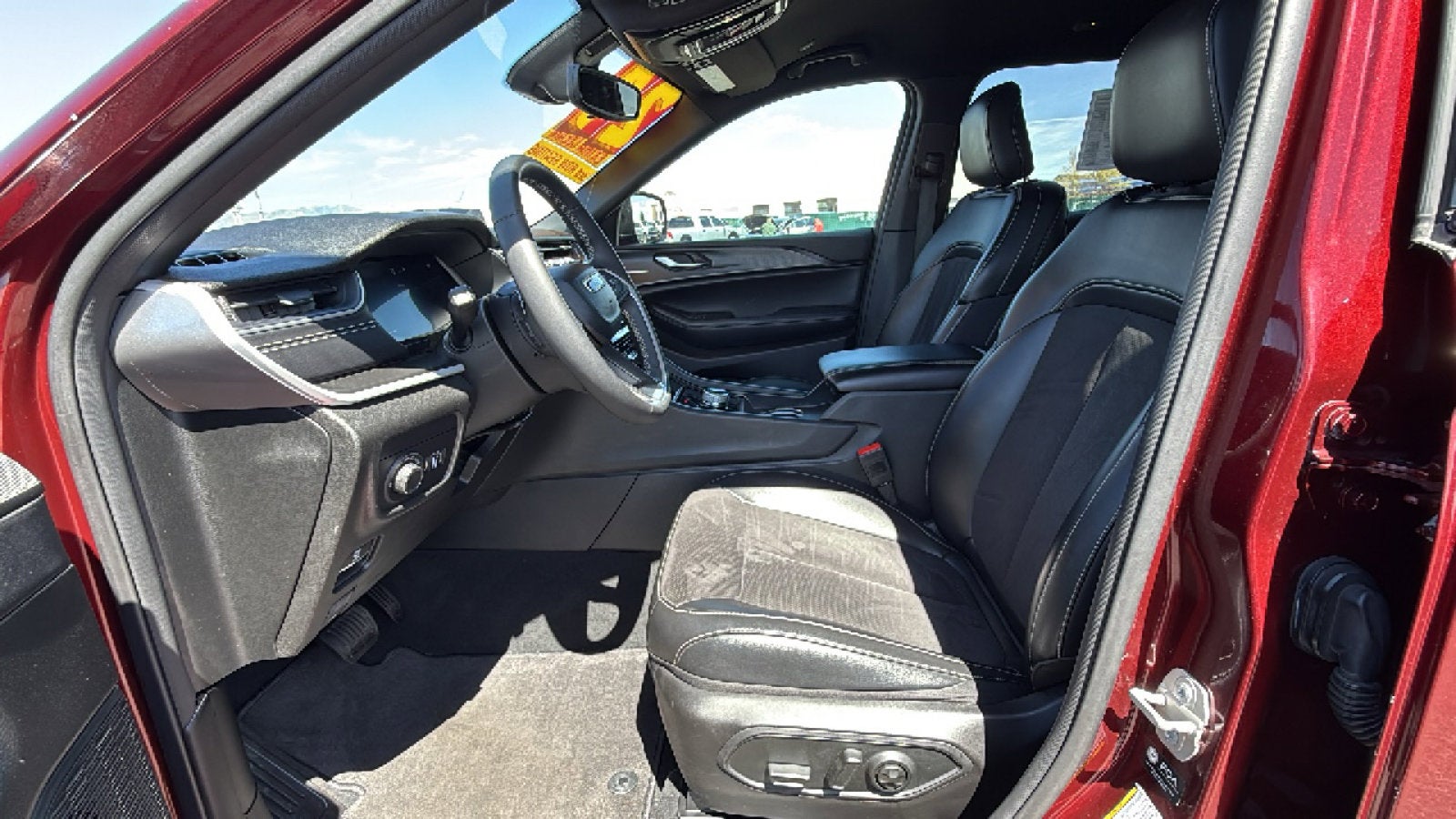 2024 Jeep Grand Cherokee L Altitude - Photo 28