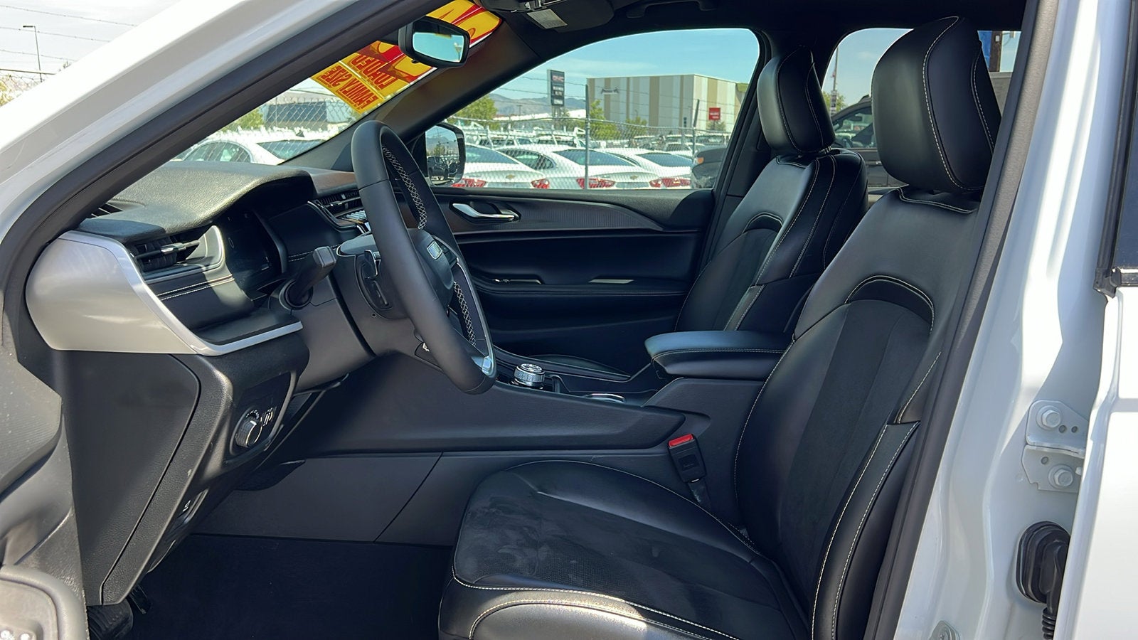 2024 Jeep Grand Cherokee L Altitude