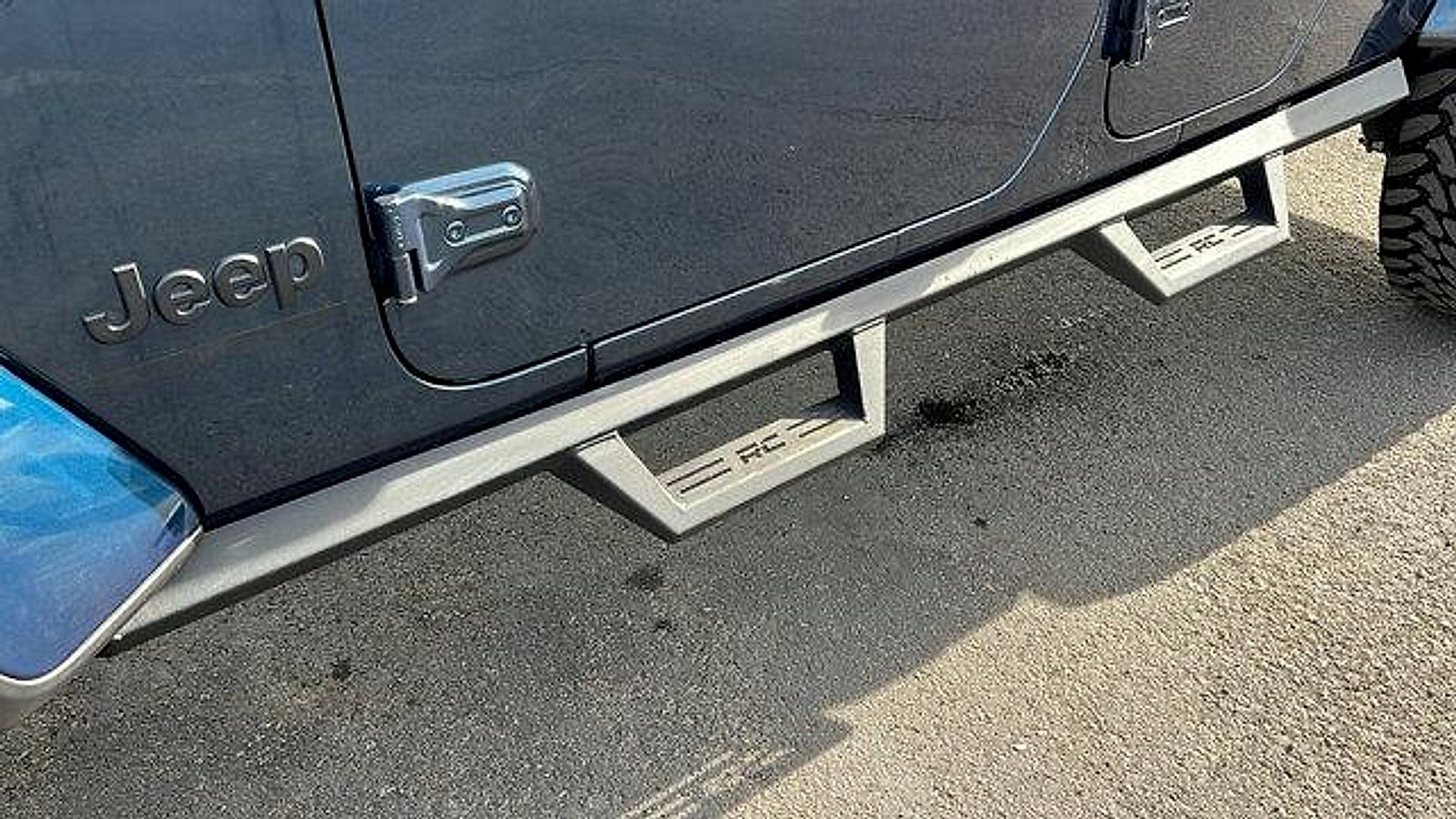 2025 Jeep Gladiator Nighthawk