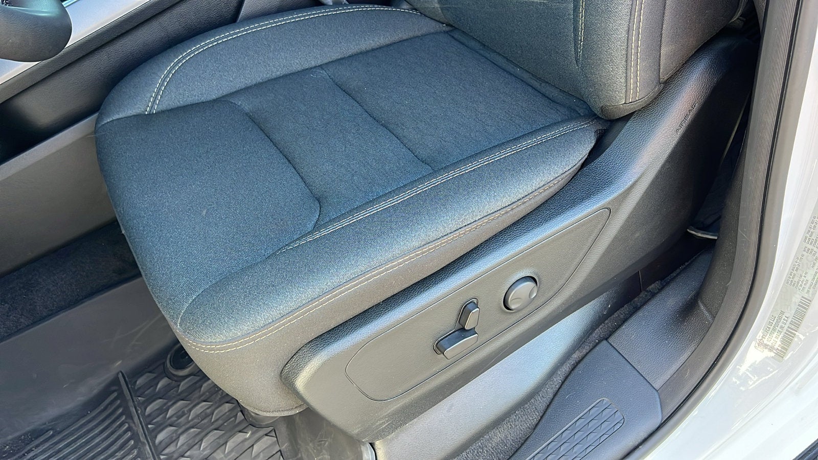 2025 RAM 1500 Big Horn Crew Cab 4x4 6'4" Box