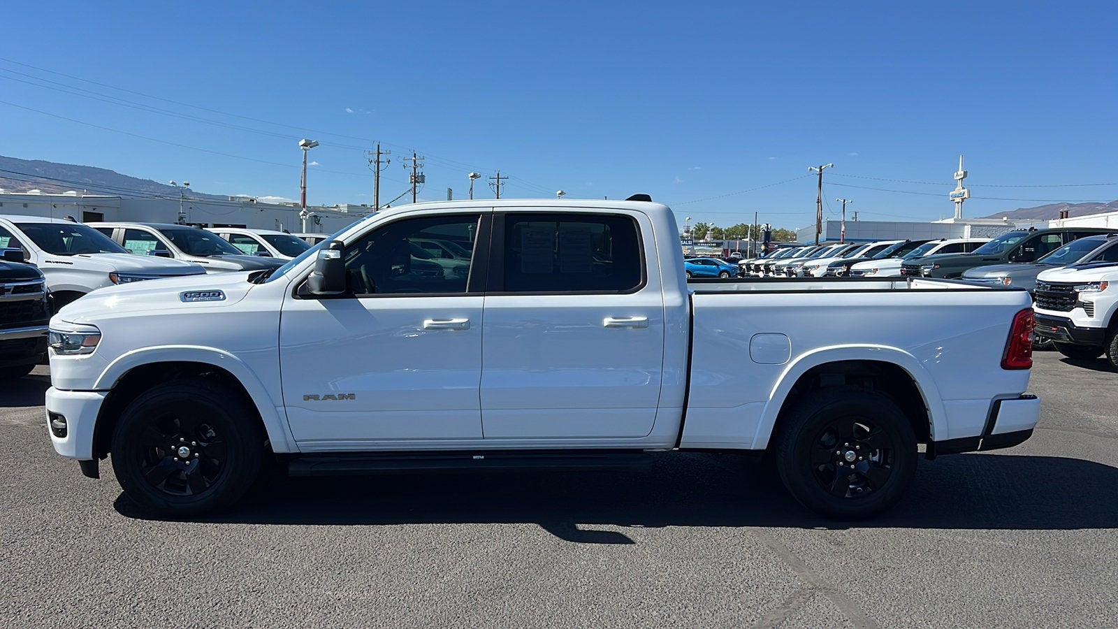 2025 RAM 1500 Big Horn Crew Cab 4x4 6'4" Box