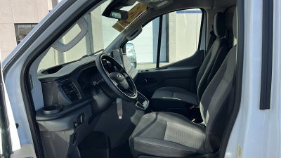 2023 Ford Transit Passenger Wagon XL
