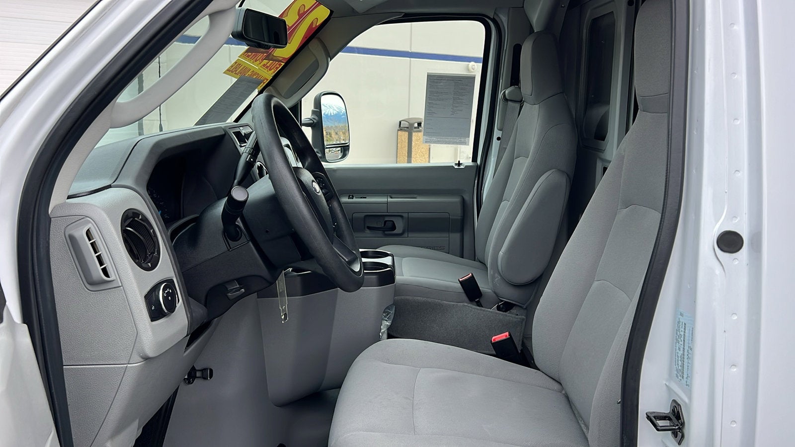 2023 Ford E-Series Cutaway CUTWY