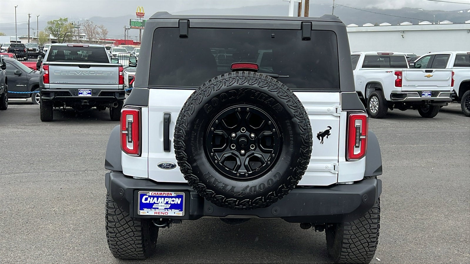 2023 Ford Bronco Base