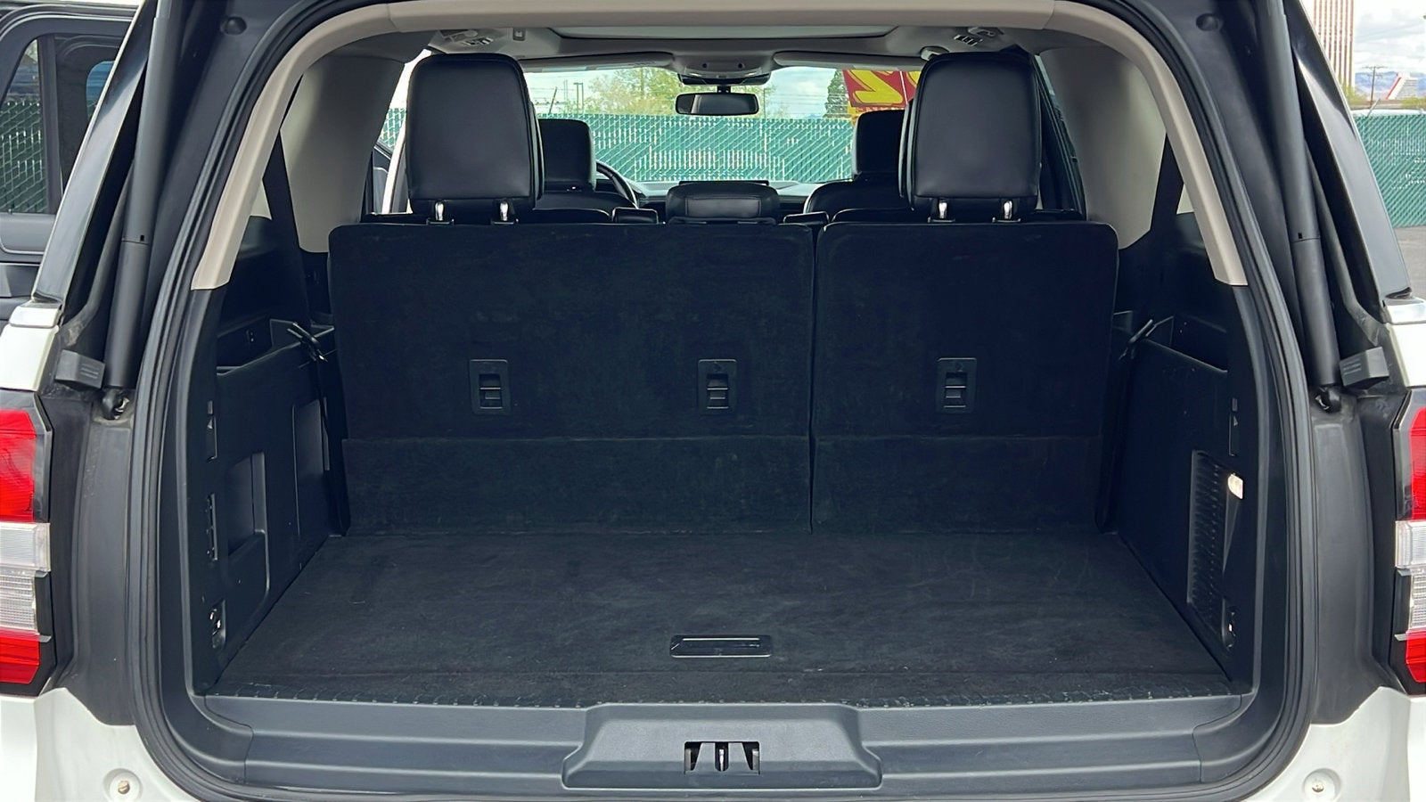 2022 Ford Expedition Max XLT