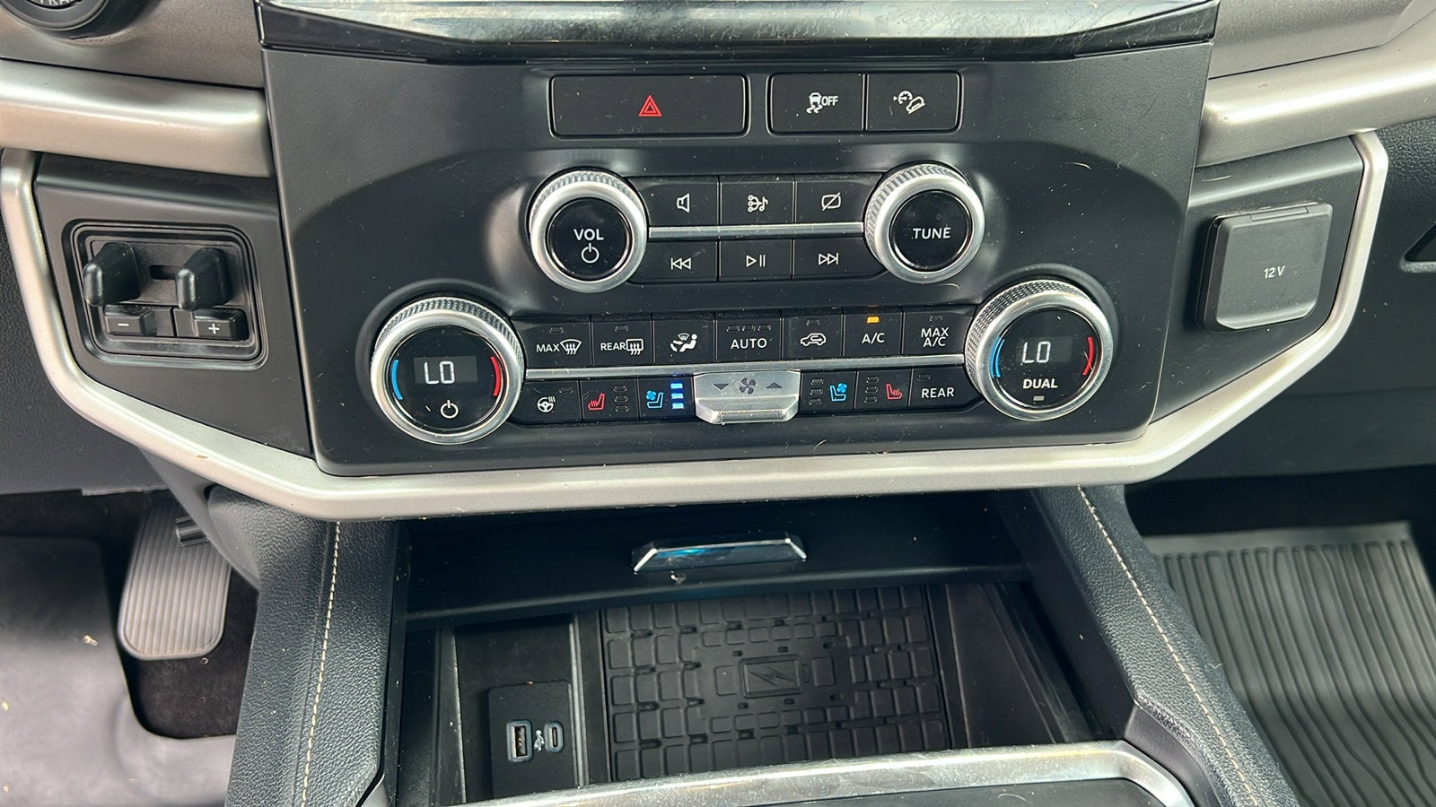 2022 Ford Expedition Max XLT