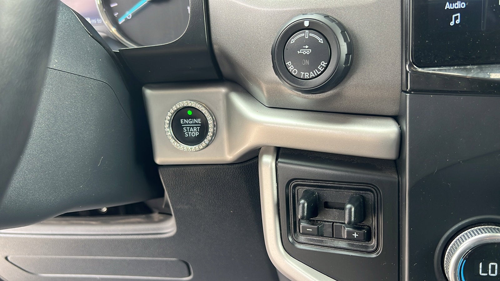 2022 Ford Expedition Max XLT