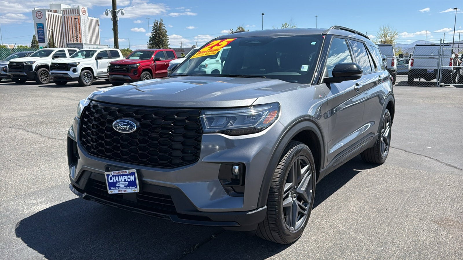 2025 Ford Explorer ST-LINE 4WD (PL535)'s photo