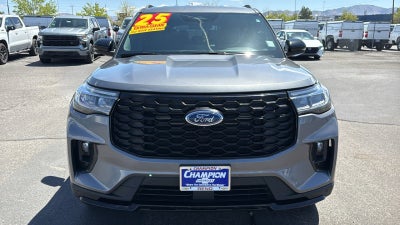 2025 Ford Explorer ST-Line