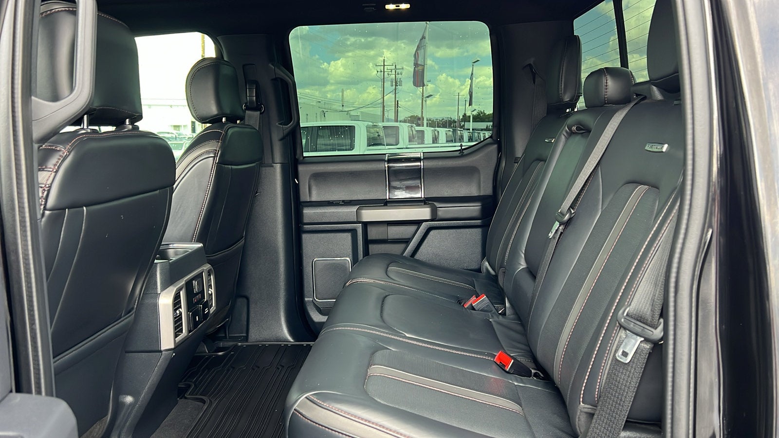 2022 Ford F-350 Platinum