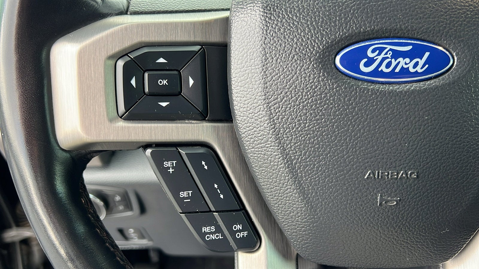 2022 Ford F-350 Platinum