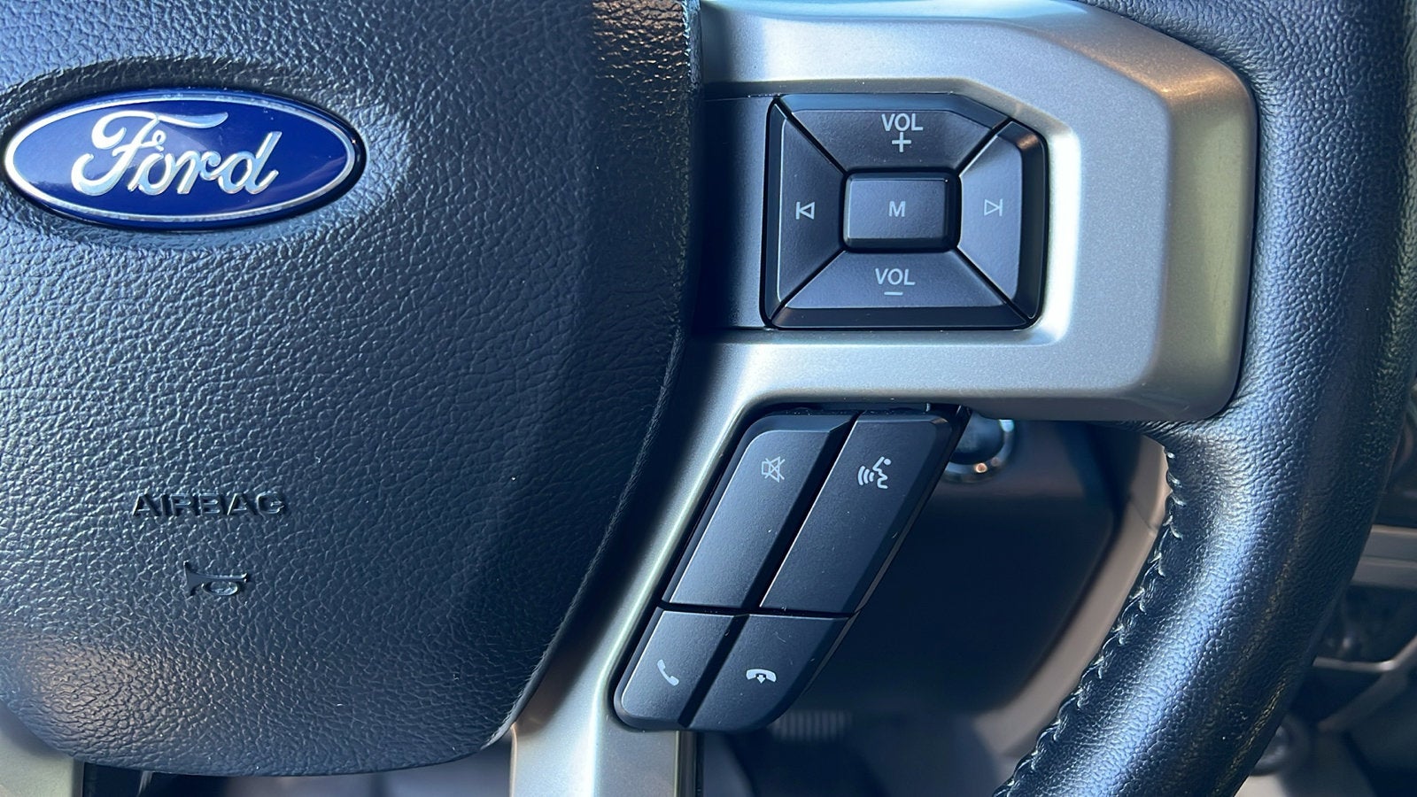 2022 Ford Super Duty F-350 SRW XL