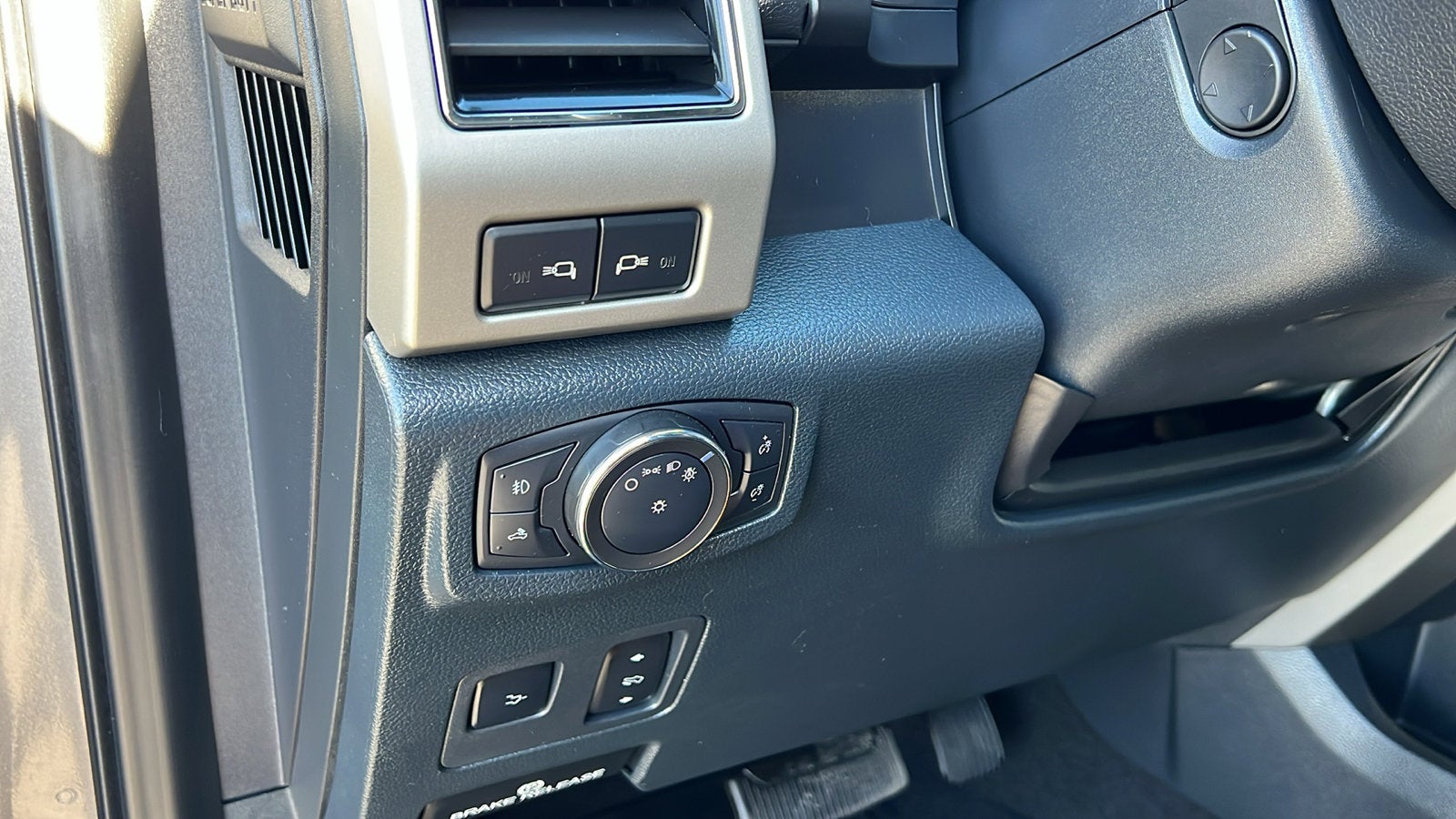 2022 Ford Super Duty F-350 SRW XL