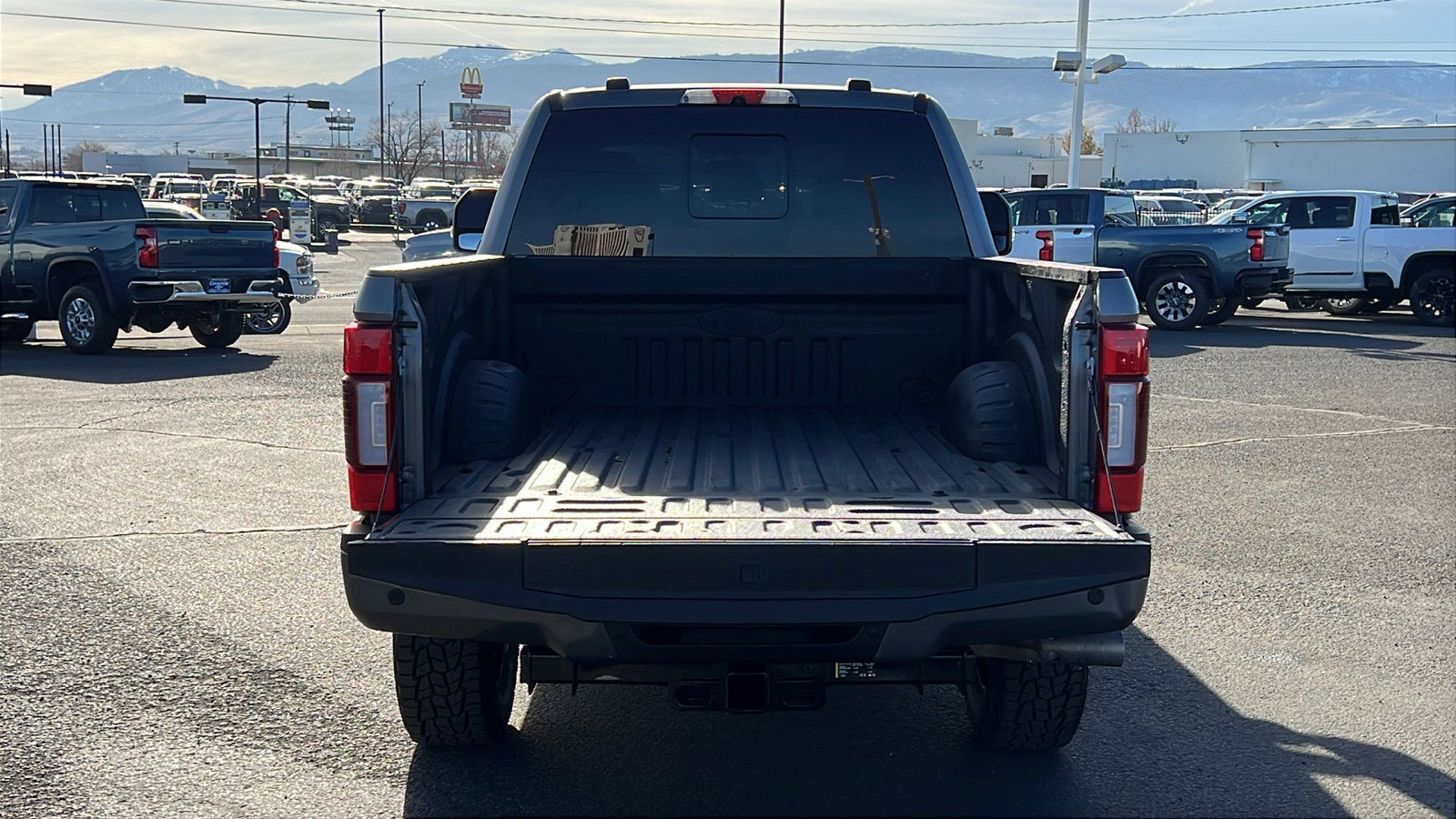 2022 Ford Super Duty F-350 SRW XL