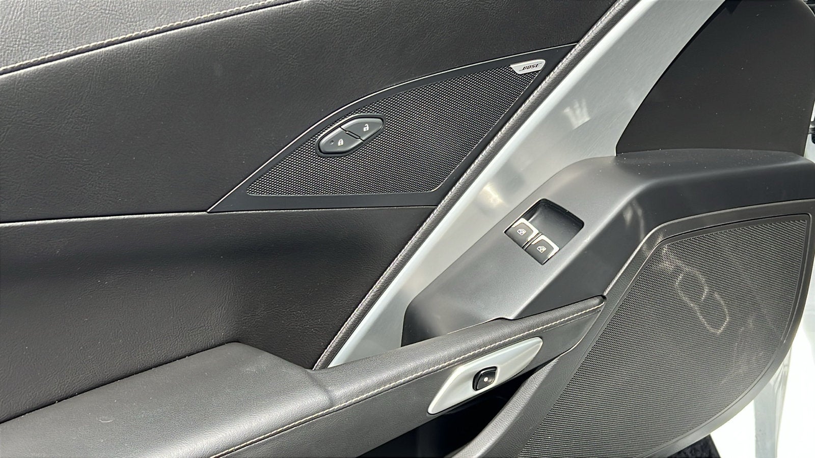 2016 Chevrolet Corvette 1LT - Photo 11