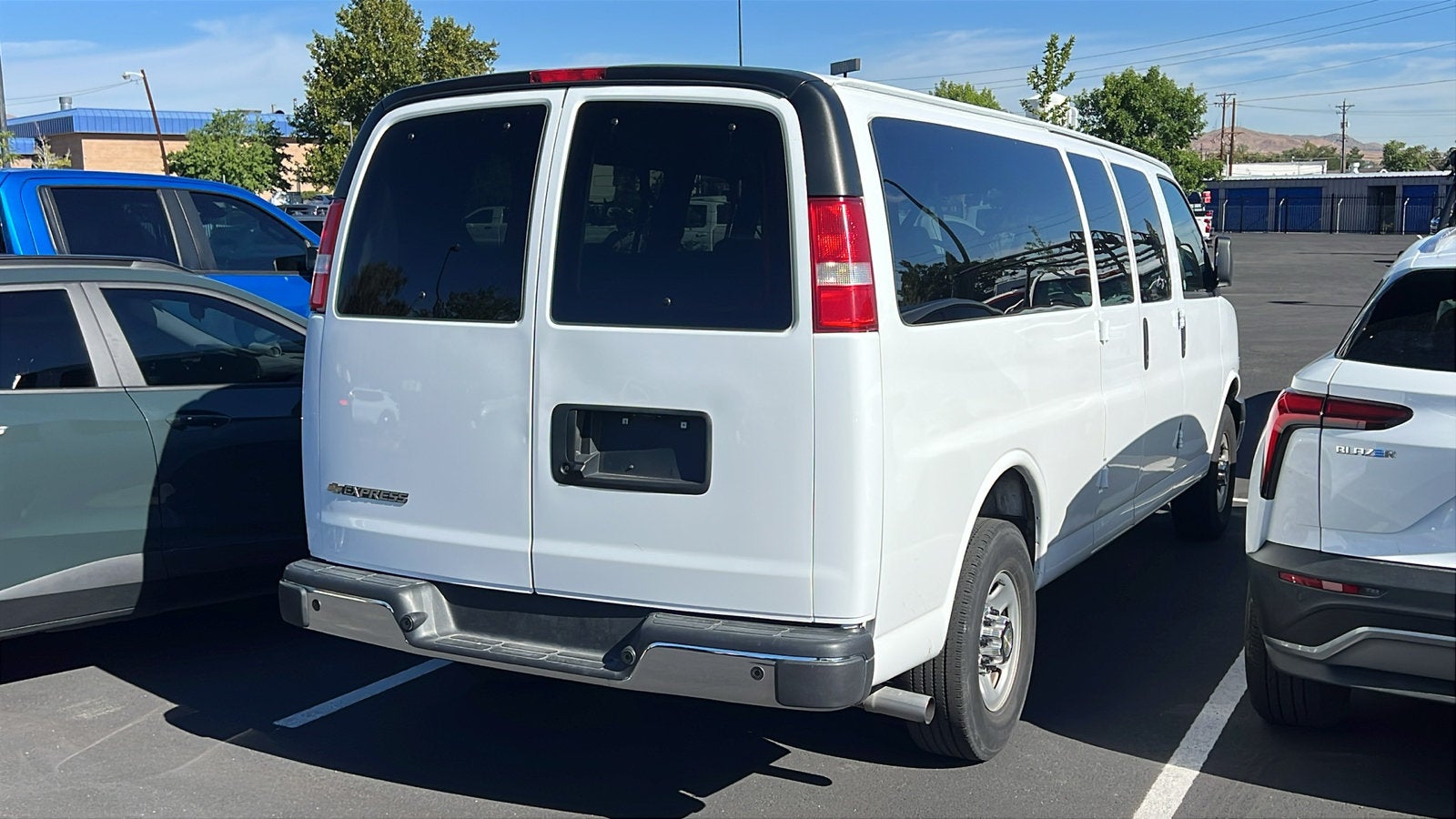 2025 Chevrolet Express Passenger LT - Photo 2