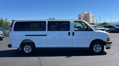 2025 Chevrolet Express Passenger 1LT