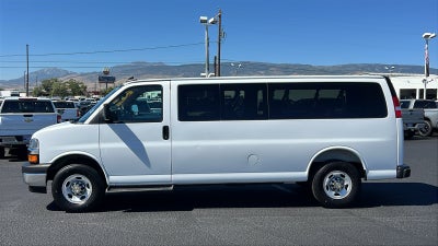 2025 Chevrolet Express Passenger 1LT