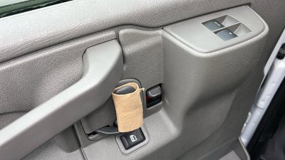 2024 Chevrolet Express Cutaway 3500 1WT