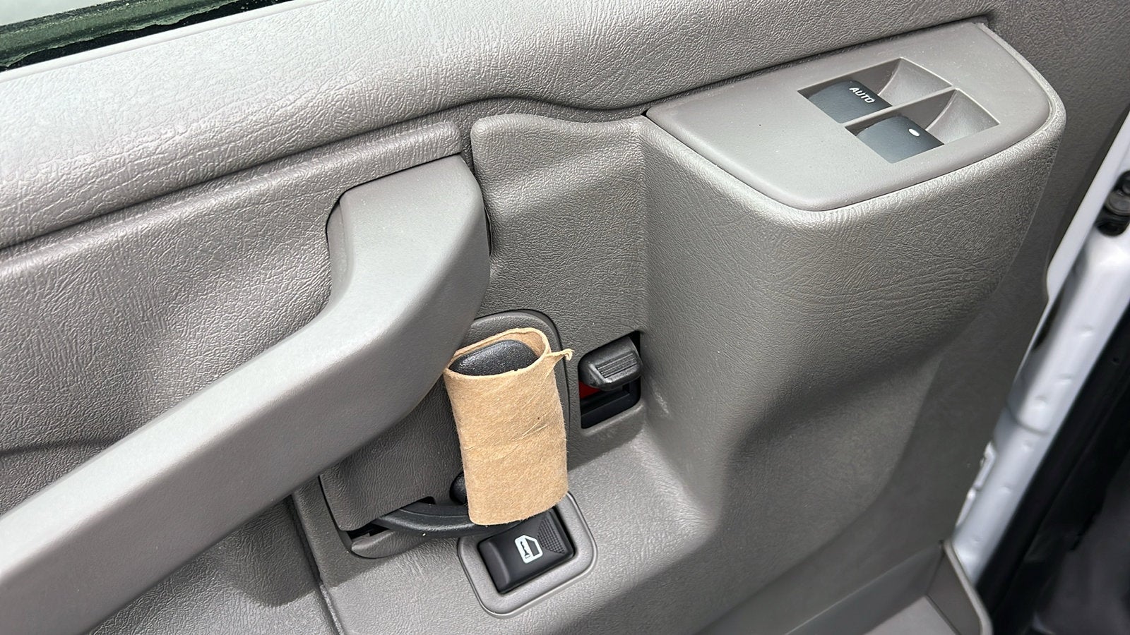 2024 Chevrolet Express Cutaway 3500 1WT