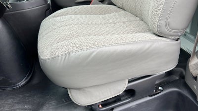 2024 Chevrolet Express Cutaway 3500 1WT