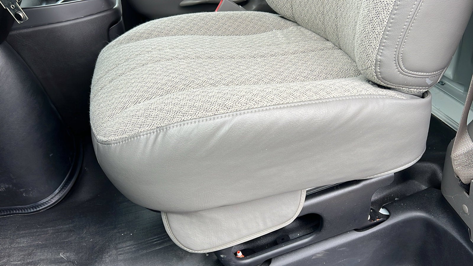 2024 Chevrolet Express Cutaway 3500 1WT