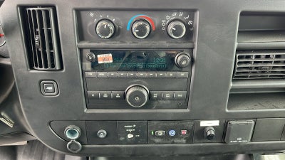 2024 Chevrolet Express Cutaway 3500 1WT