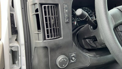 2024 Chevrolet Express Cutaway 3500 1WT