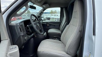 2024 Chevrolet Express Cutaway 3500 1WT