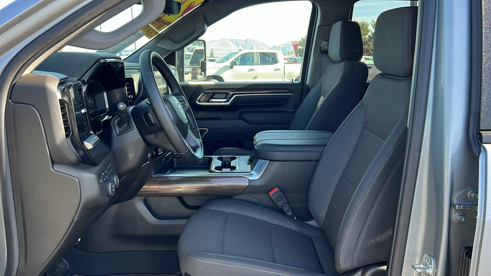 2025 Chevrolet Silverado 3500 HD LT