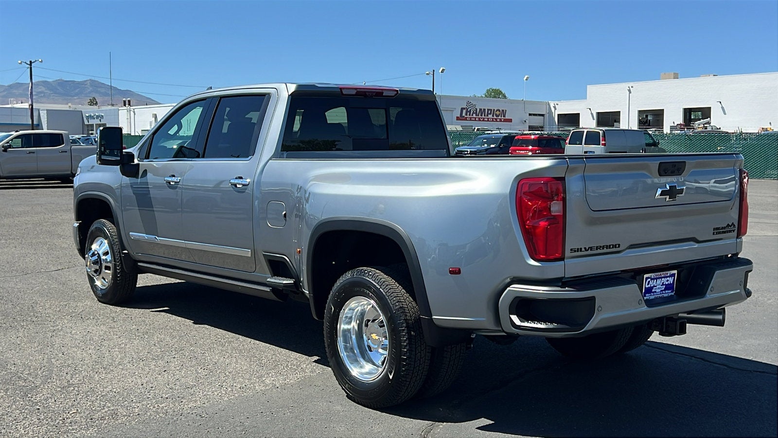 2026 Chevrolet Silverado 3500 HD High Country DRW