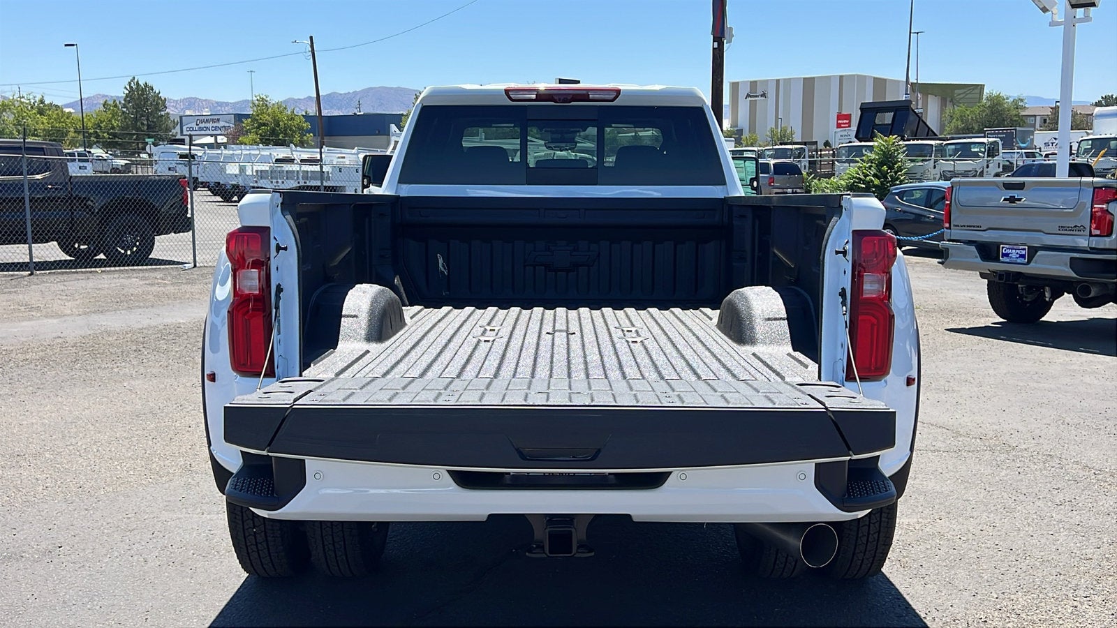 2026 Chevrolet Silverado 3500 HD High Country DRW