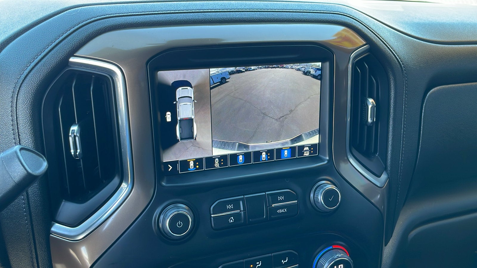 2021 Chevrolet Silverado 3500HD High Country - Photo 23
