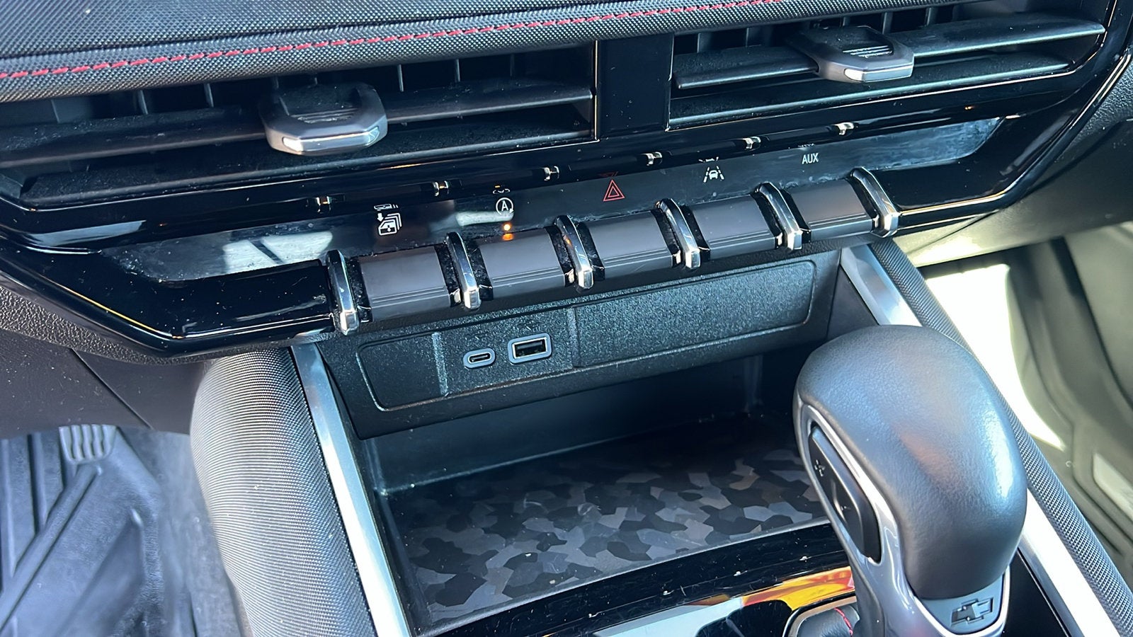 2023 Chevrolet Colorado Z71 - Photo 21