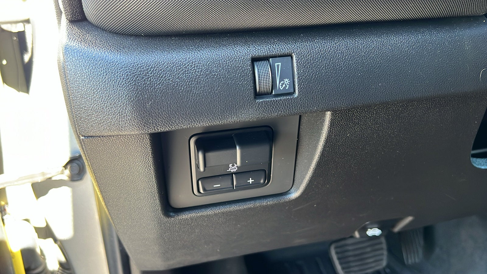 2023 Chevrolet Colorado Z71 - Photo 28