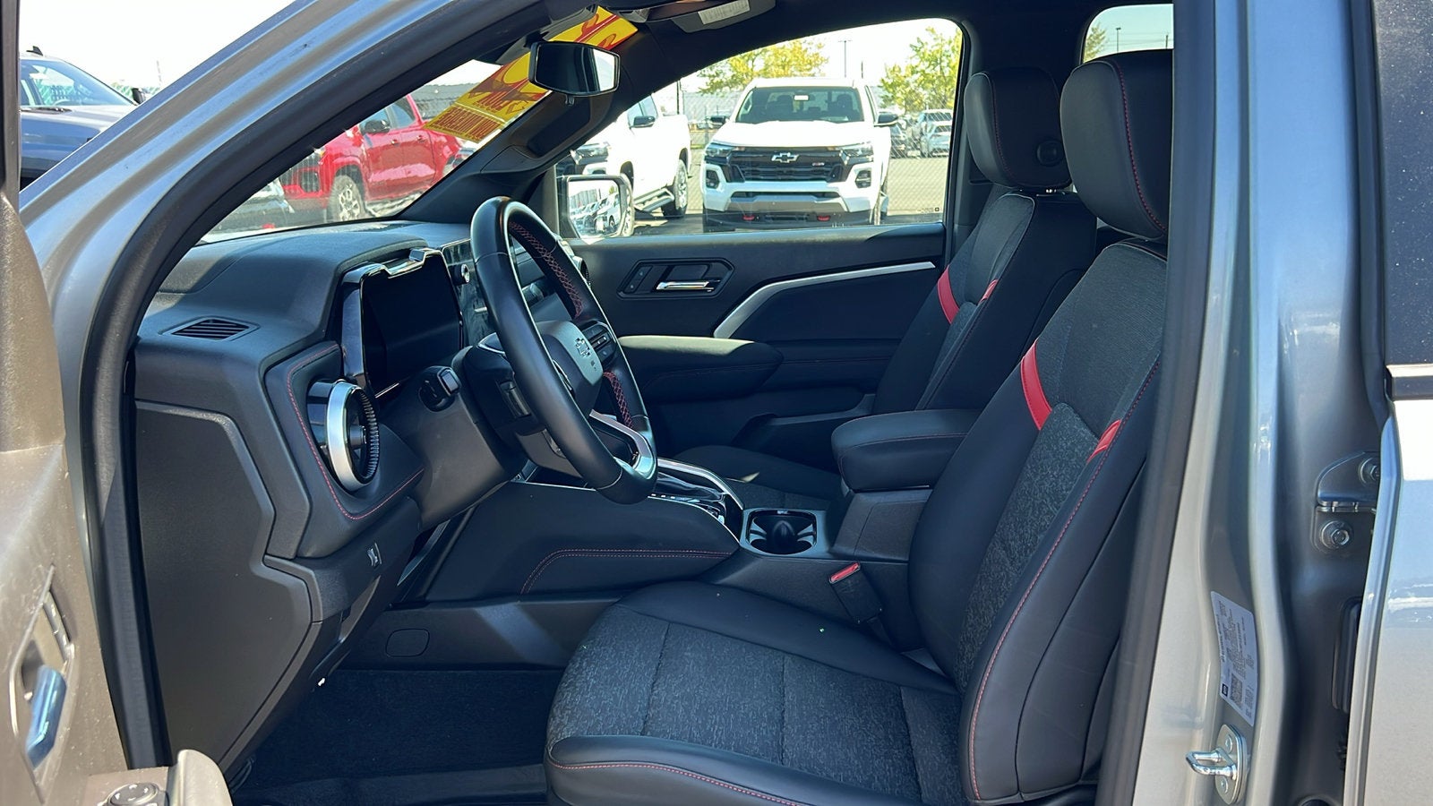 2023 Chevrolet Colorado Z71 - Photo 29