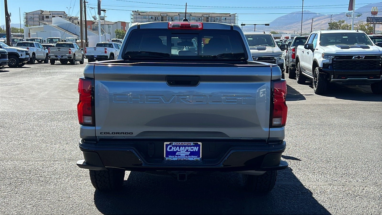 2023 Chevrolet Colorado Z71 - Photo 6