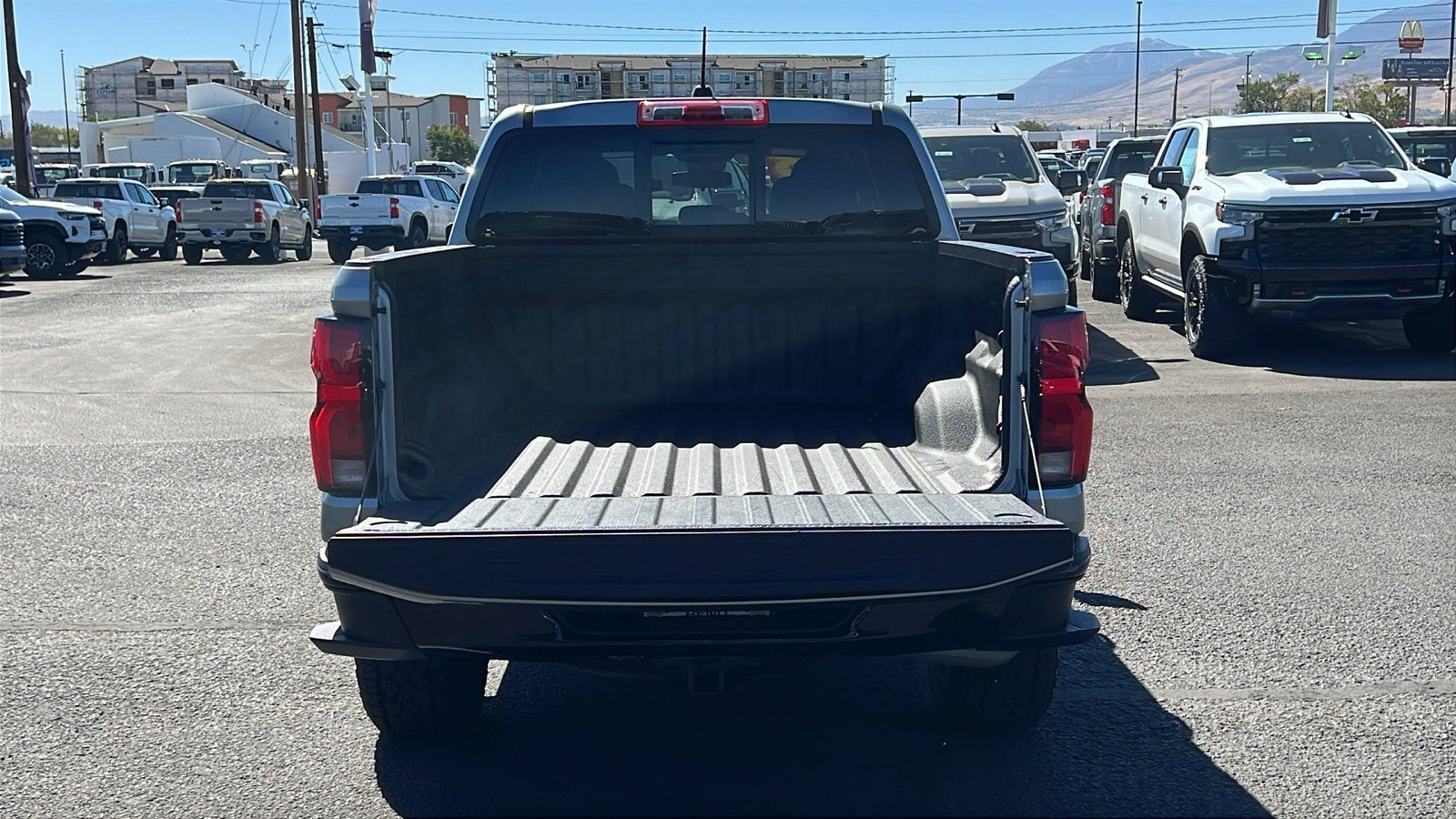 2023 Chevrolet Colorado Z71 - Photo 7
