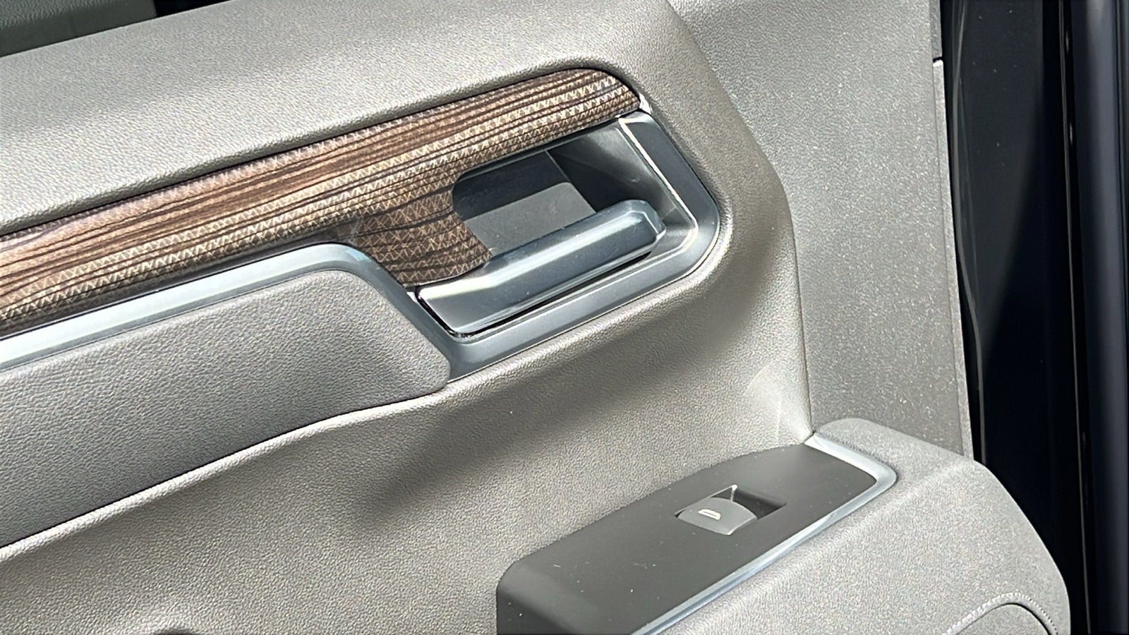 2026 Chevrolet Silverado 1500 LT - Photo 13