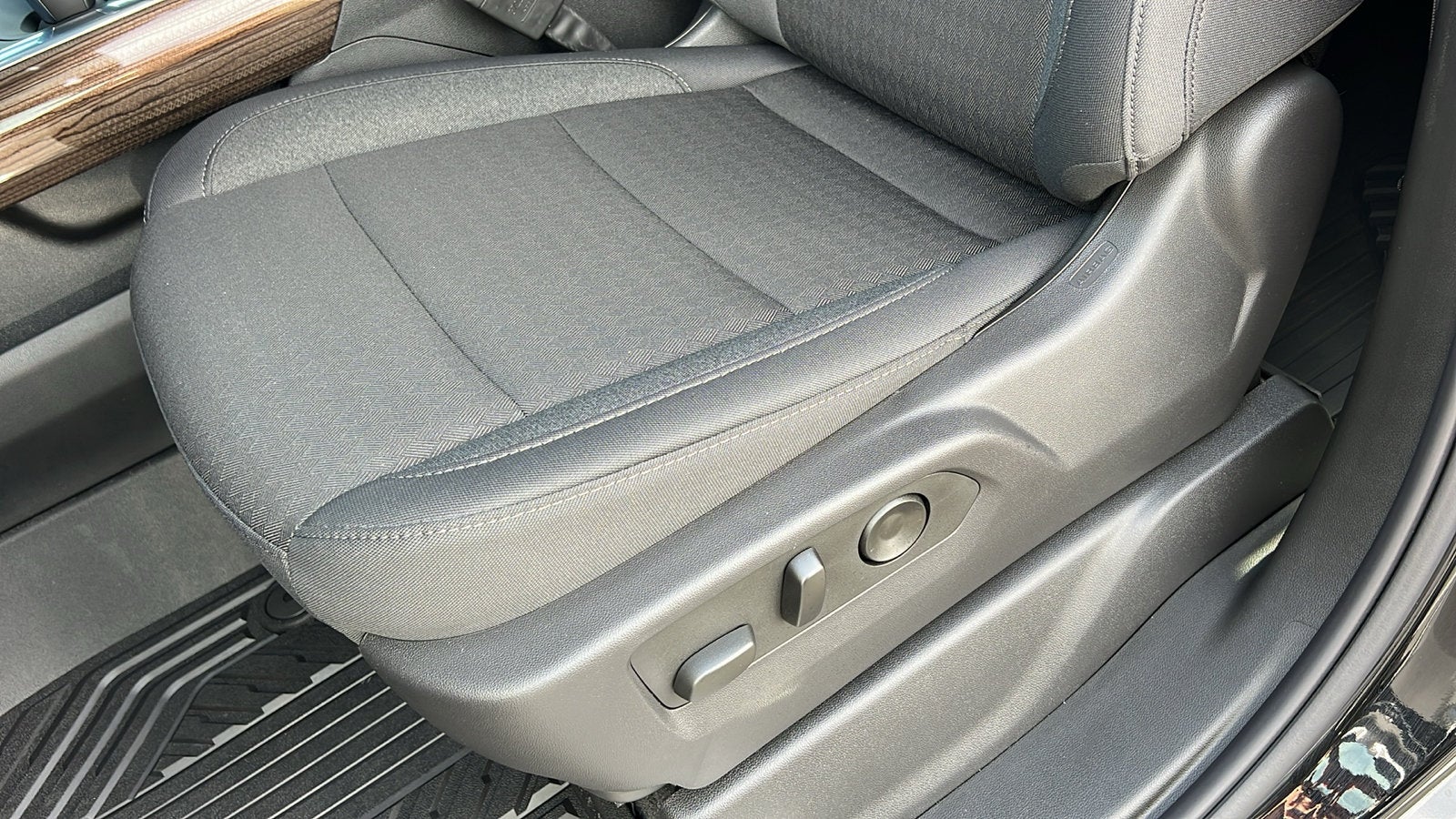 2026 Chevrolet Silverado 1500 LT - Photo 18