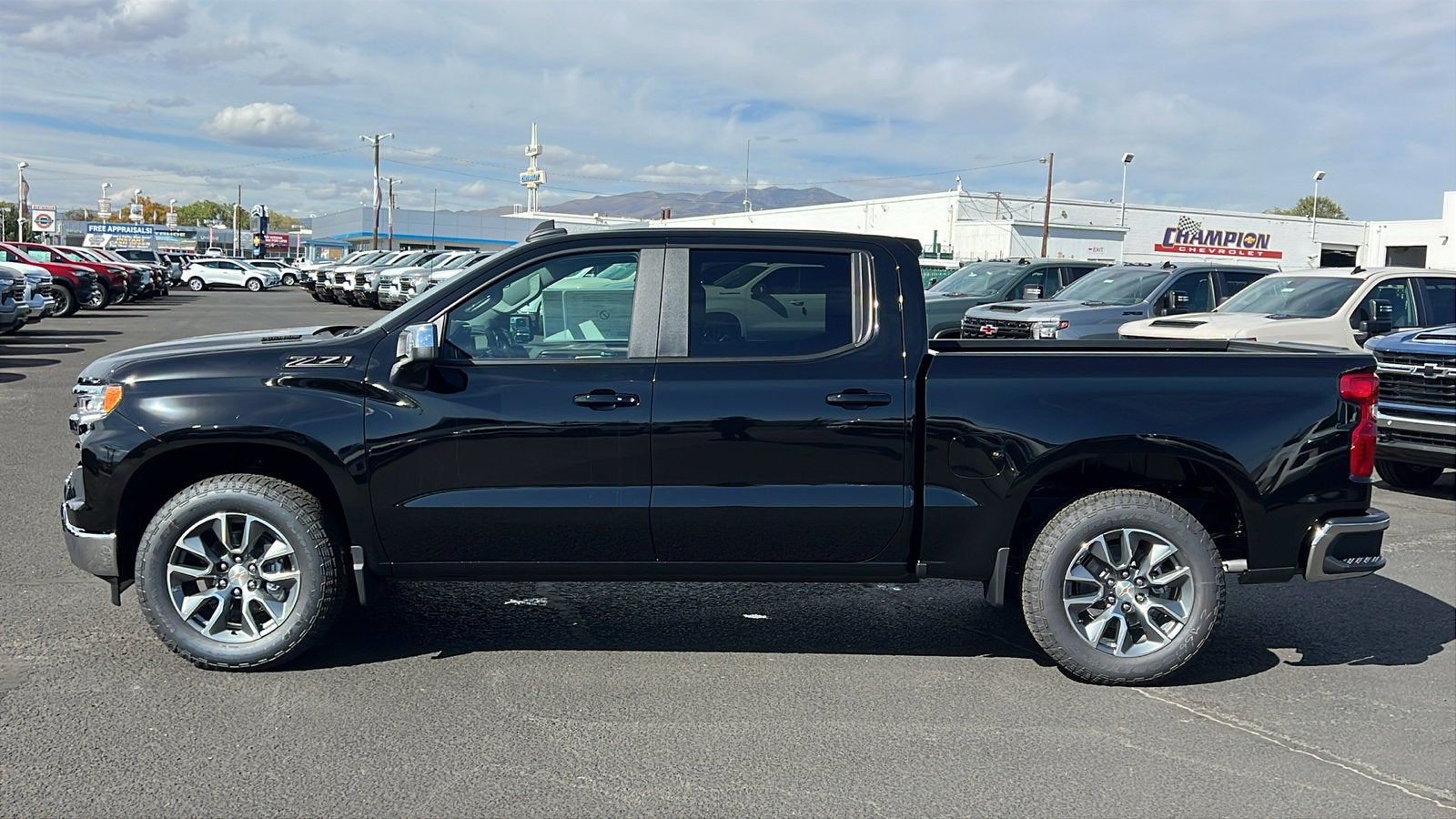 2026 Chevrolet Silverado 1500 LT - Photo 8