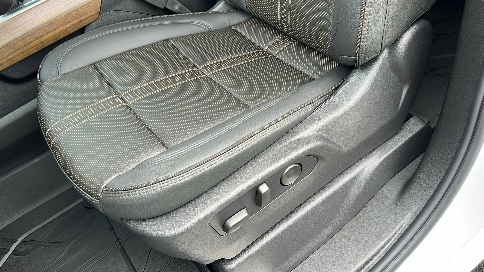 2026 Chevrolet Silverado 1500 High Country - Photo 20