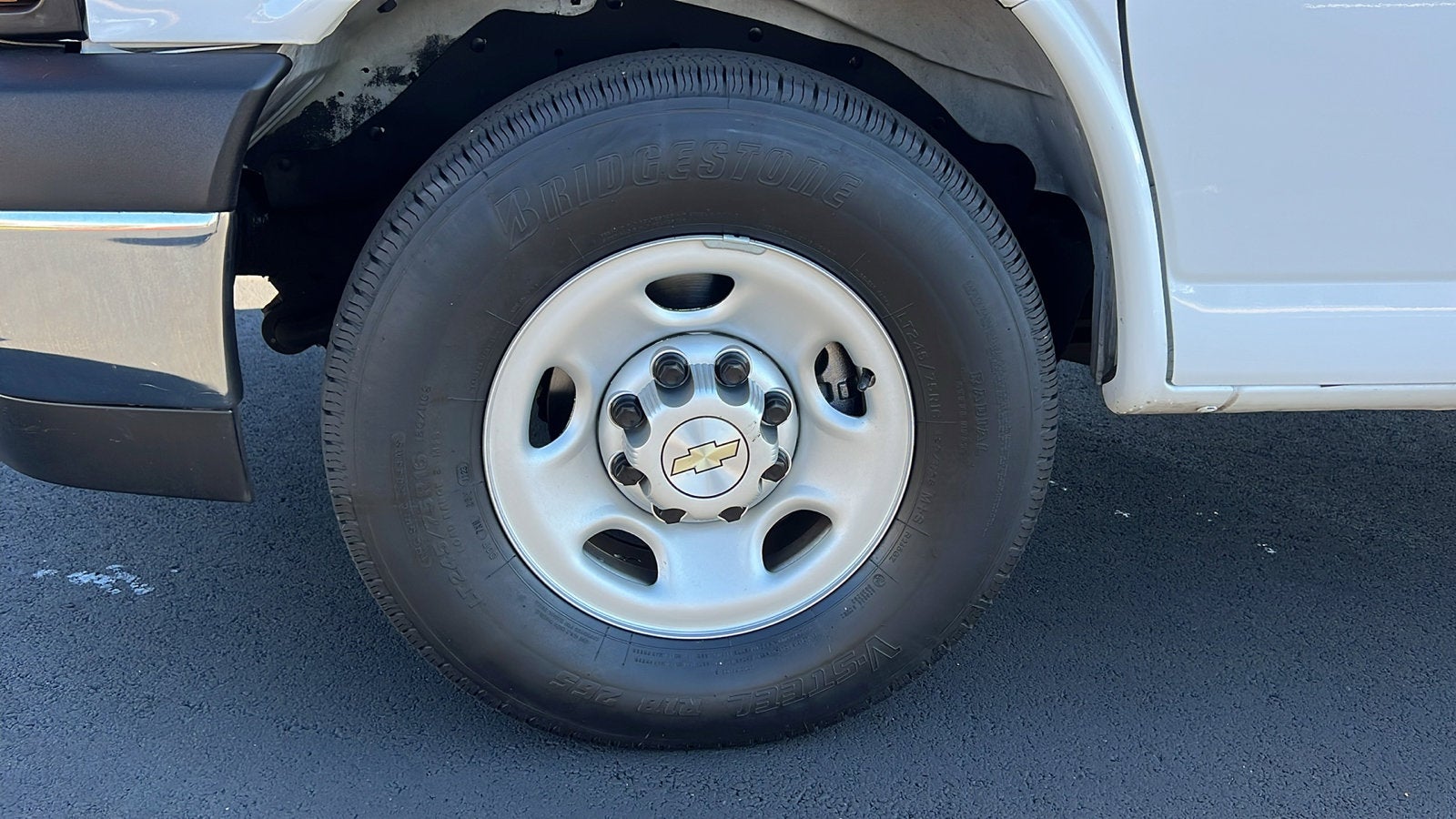 2023 Chevrolet Express Cargo 2500 WT